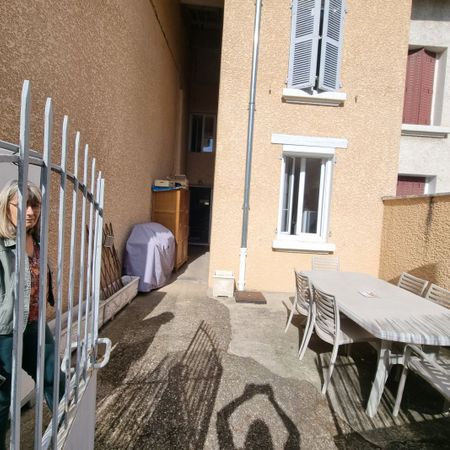 Location Maison 4 pièces 119m² MEZERIAT 01660 - Photo 4