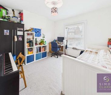 Grove Road, North Finchley, N12 - Photo 4