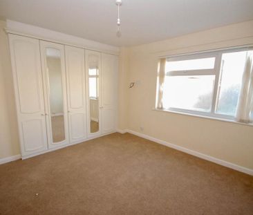 3 bedroom maisonette to rent - Photo 2