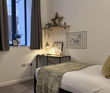 4 bedroom flat to rent - Photo 6