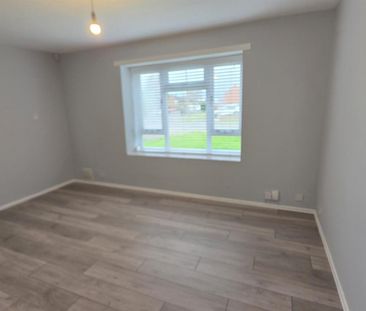 4 Bedroom House To Let - Photo 6