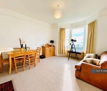 3 bedroom maisonette to rent - Photo 2