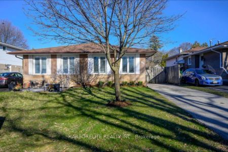 Detached Home For Lease | W9229270 - Photo 2