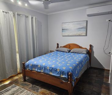 Bentley Park - Photo 2