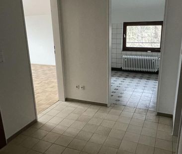 Ramersdorf, Lindenstr., ca. 54 m², 2ZKDB, Balkon, Einbauküche - Foto 1