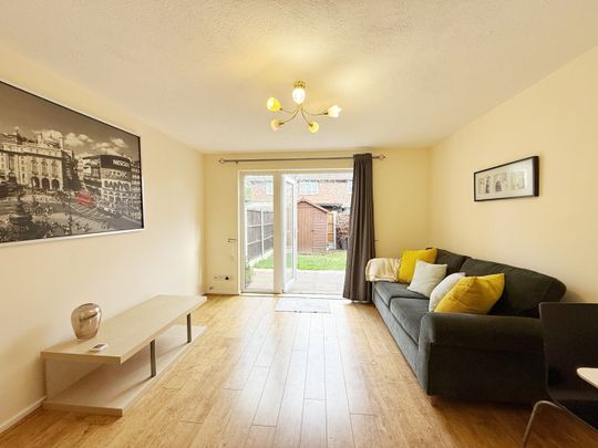 2 Bed Terraced House, Coventry Close, E6 - Photo 1