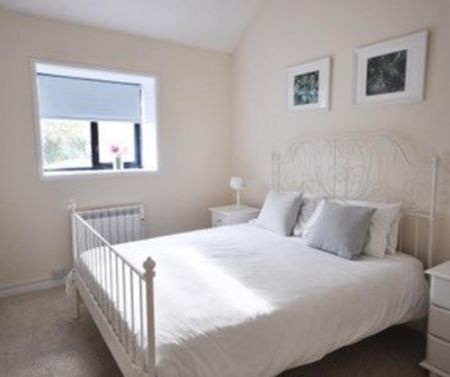 1 bedroom barn conversion to rent - Photo 3