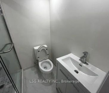 Property For Lease | N9054762 - Photo 6