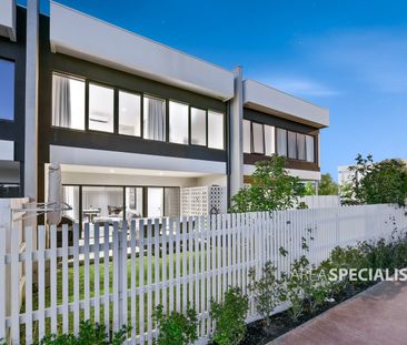 Modern & Spacious Townhouse in the Heart of Springvale - Photo 6
