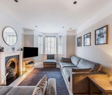 3 bedroom terraced house to rent - Photo 5