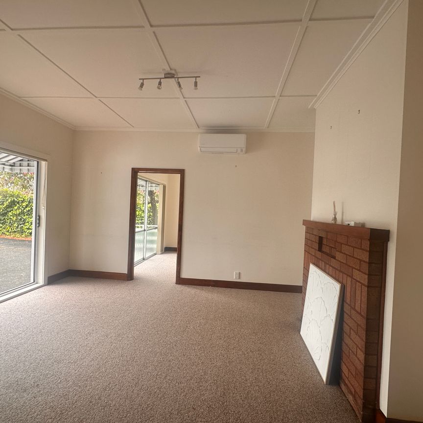 17 Selwyn Road, Manurewa - Photo 1