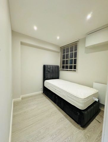 2 Bed Flat, Hillsborough Court, NW6 - Photo 5