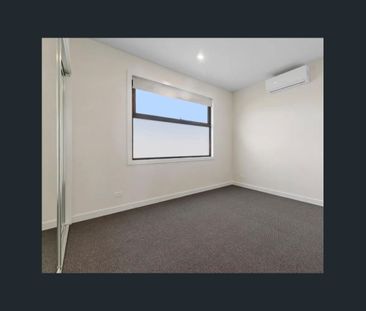 Comfortable & convenient living in Reservoir positioned in a conven... - Photo 1