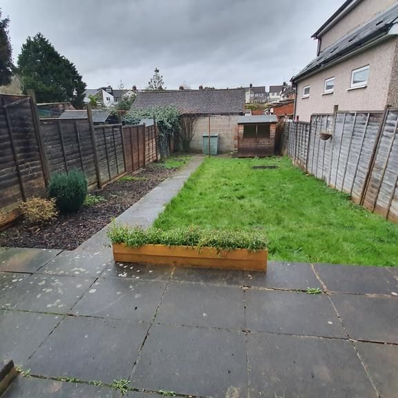 3 bedroom semi-detached house to rent - Photo 1