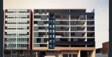 Cozy Two Bedroom Apartment With Furnished Option - Photo 3