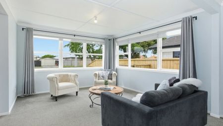 Available NOW - Tidy Home for Rent - Photo 2