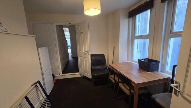 1 bedroom house of multiple occupation to rent - Photo 1