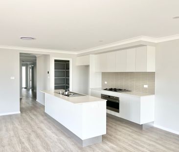 Modern Comfortable Family Home - Photo 1