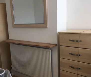 3 Bed Terraced House, Gwenfron Road, L6 - Photo 4