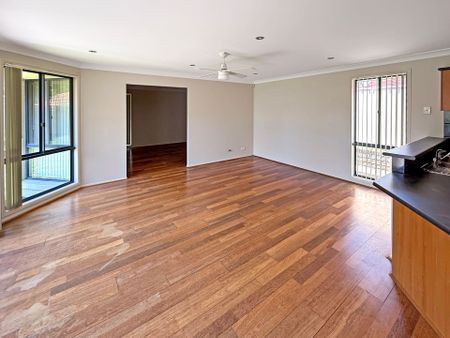 THE IDEAL FAMILY HOME IN SOUGHT-AFTER WARNERS BAY - Photo 4