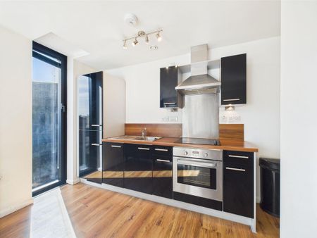 2 bedroom flat to rent - Photo 5