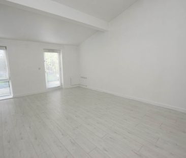 Old Chester Road, Birkenhead - Photo 4