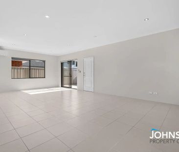 7 Juxon Place, Hamilton Hill WA 6163 - Photo 5