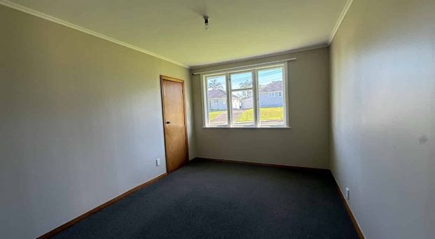 Ex Navy Home - Photo 1