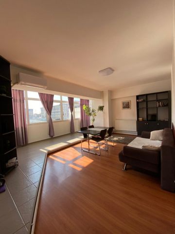 Apartament 3 camere, decomandat, 85 mp, zona Ultracentral - Photo 2