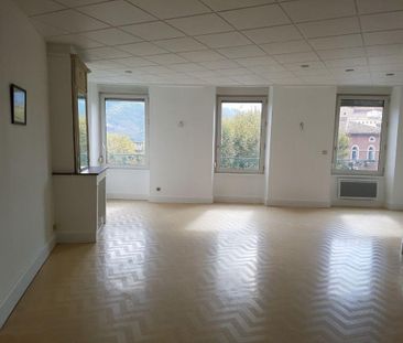 Location Appartement 4 pièces 91m² PRIVAS 07000 - Photo 5