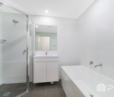 Nearly new 2 bedroom cosy modern apartment now for lease! - Photo 5