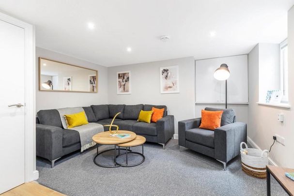 5 bedroom house to rent - Photo 1