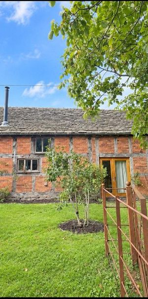 2 bedroom detached house to rent - Photo 2