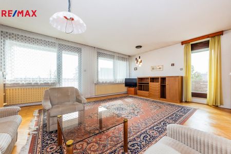 Pronájem domu 227 m² s pozemkem 338 m² - Photo 2