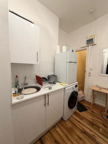 Studio to rent - Photo 2