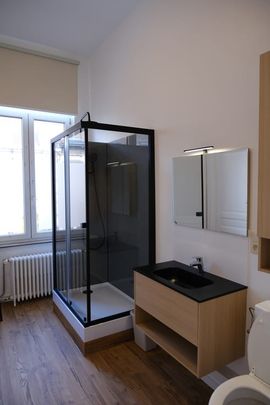 Appartement te huur - Photo 1