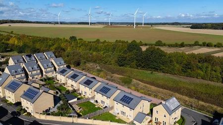 Ashtree Croft Grove, Micklefield, Leeds, LS25 - Photo 5