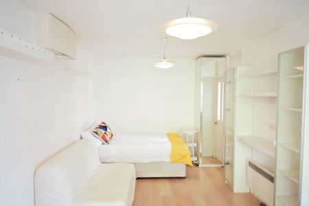 1 Bed Flat, Wallingford Avenue, W10 - Photo 3