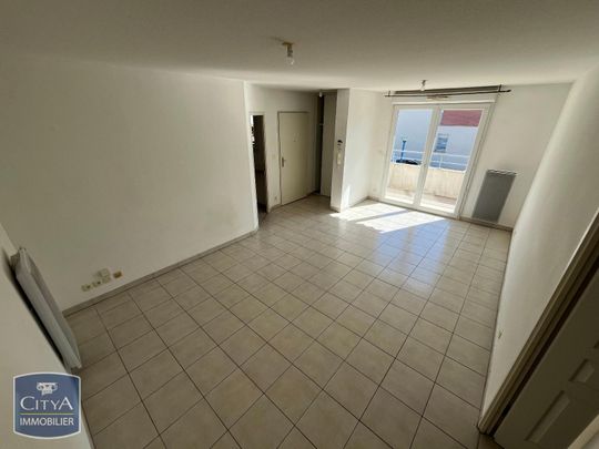 Location Appartement 3 pièces 64m² L ISLE JOURDAIN 32600 - Photo 1