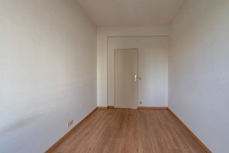 Vernieuwd appartement gelegen op de 2de verdieping van Residentie Eugène Van Marcke! - Foto 2