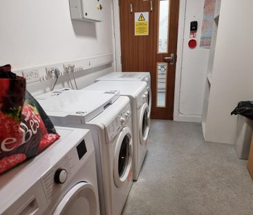 1 bedroom house of multiple occupation to rent - Photo 4