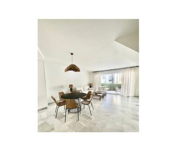 4 bedroom luxury Semidetached House for rent in Marbella, Spain - Photo 6