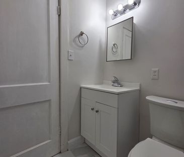 For Lease - 1445 Gerrard Street, Toronto, Ontario - Photo 4