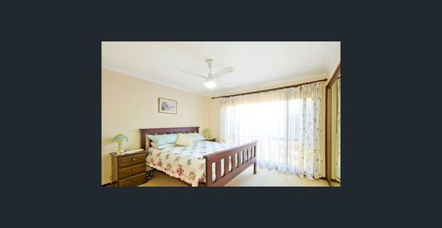 GREAT HOME IN AMAZING LOCATION! - Photo 1