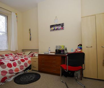 5 bedroom house to rent - Photo 1