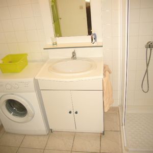 Location Appartement 2 pièces 33m² - Photo 2