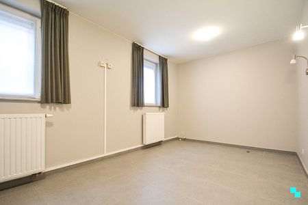 Gelijkvloers appartement van ca. 117 m² in het centrum van Kachtem - Foto 2