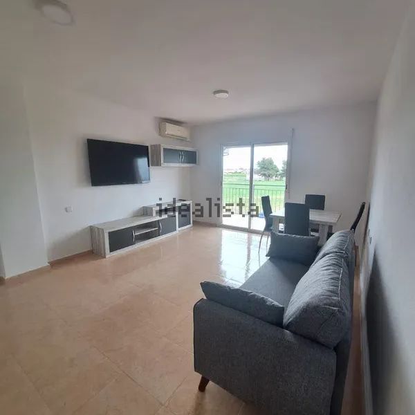 Alquiler de piso en Avenida de Daya Nueva - Photo 1