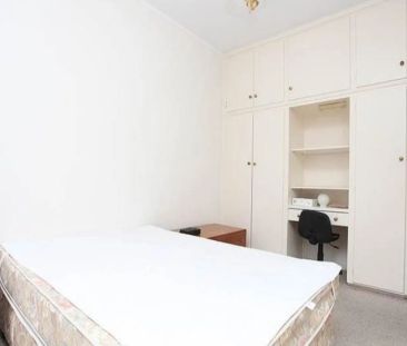 1 Bedroom Apartment in Prime City Location - Photo 4