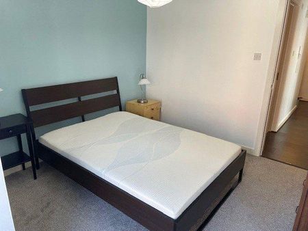 2 bedroom property to rent - Photo 3